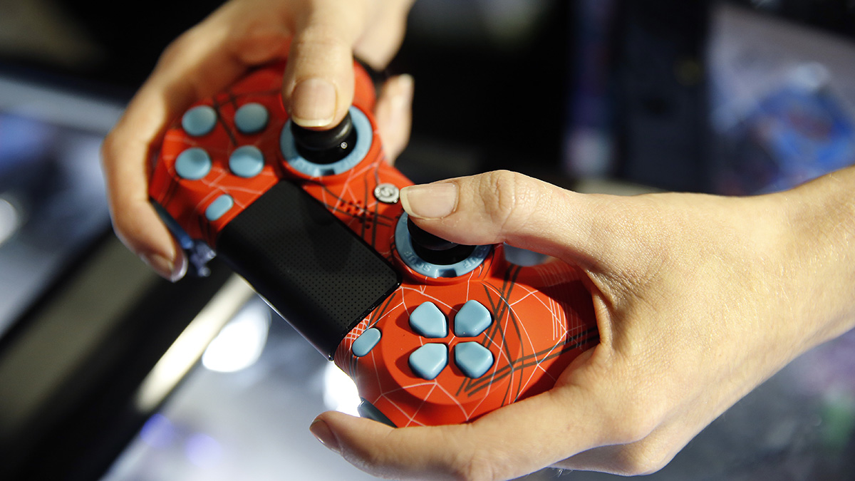 Playstation controller and esports - Carpal tunnel syndrome