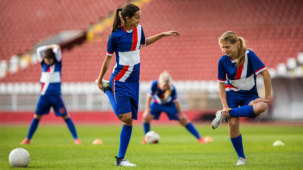 stretching, female soccer players, football