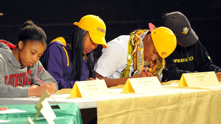 LONG BEACH, CA - FEBRUARY 05: From left, Arica Carter (Luisville basketball) - LOUISVILLE