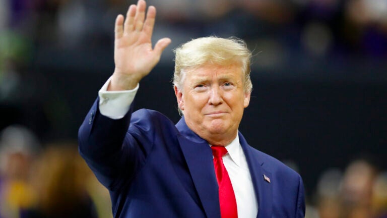 Donald Trump waving