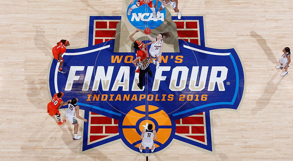INDIANAPOLIS, IN - APRIL 05: Breanna Stewart #30 of the Connecticut Huskies tips-off against Briana Day #50 of the Syracuse Orange at the start of the first quarter during the championship game of the 2016 NCAA Women's Final Four Basketball Championship at Bankers Life Fieldhouse on April 5, 2016 in Indianapolis, Indiana. (Photo by Joe Robbins/Getty Images)