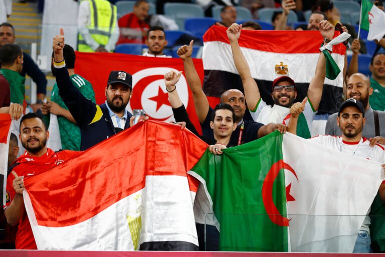 Algeria and Egypt football fans